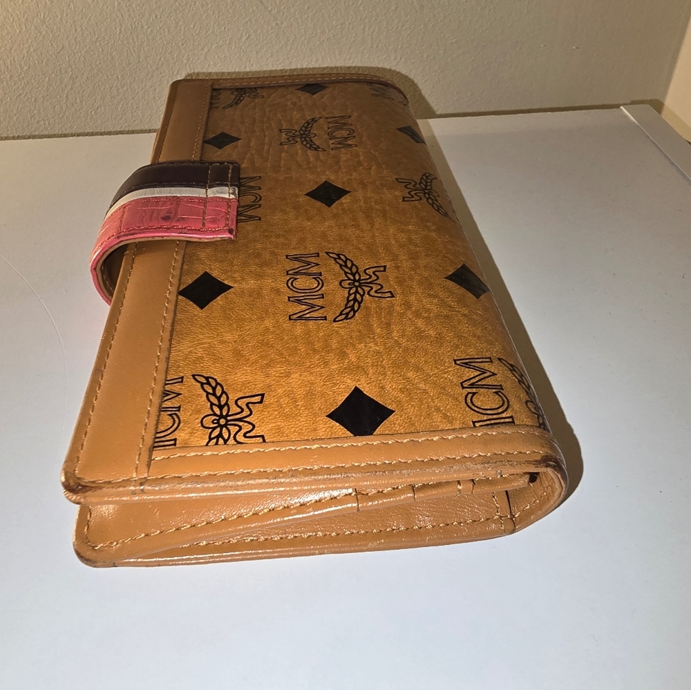 MCM Wallet - Picture 4 of 7